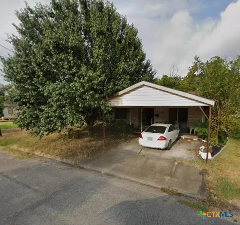 1807 N Wheeler St
