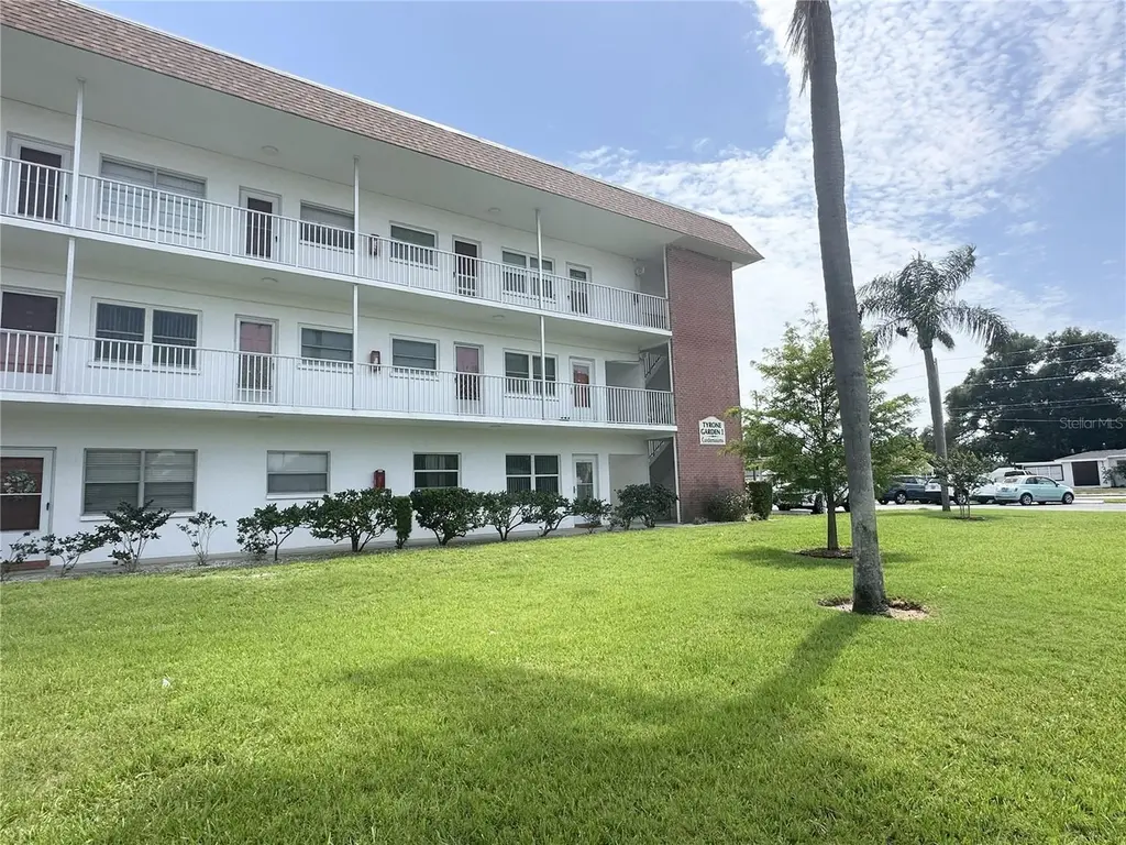 5728 14th Ave N Unit 206B