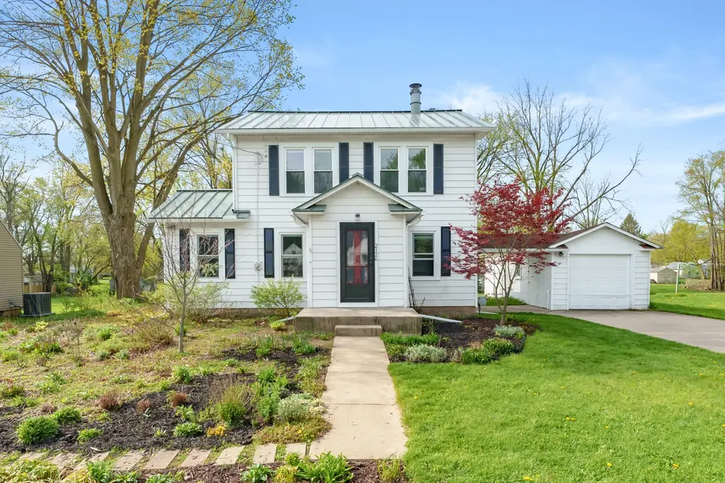 2126 Fairfield Rd