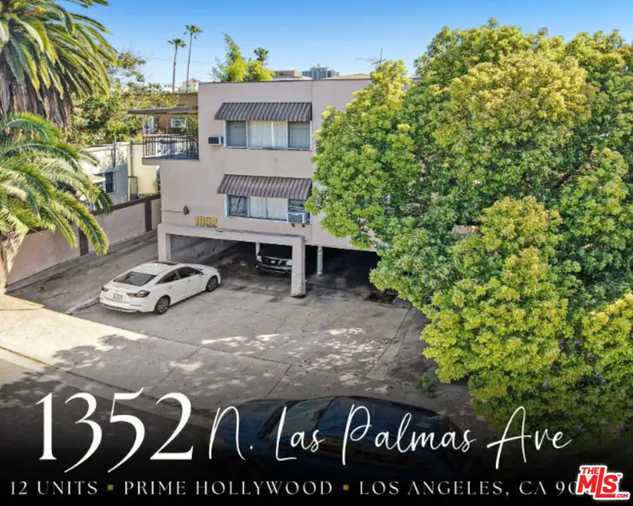 1352 N Las Palmas Ave