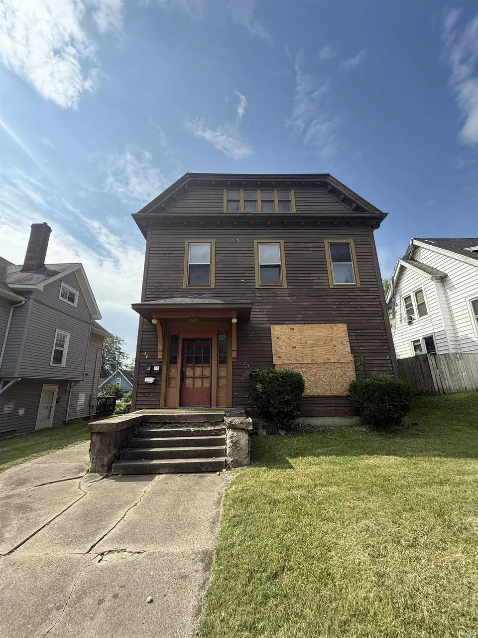 613 W Spencer Ave
