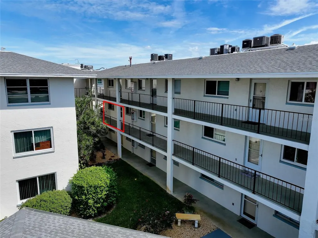 708 Tamiami Trl S #216