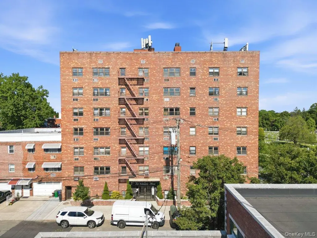 4200 Herkimer Pl Unit 4F