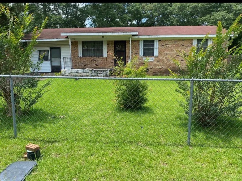 104 Liberty Ct