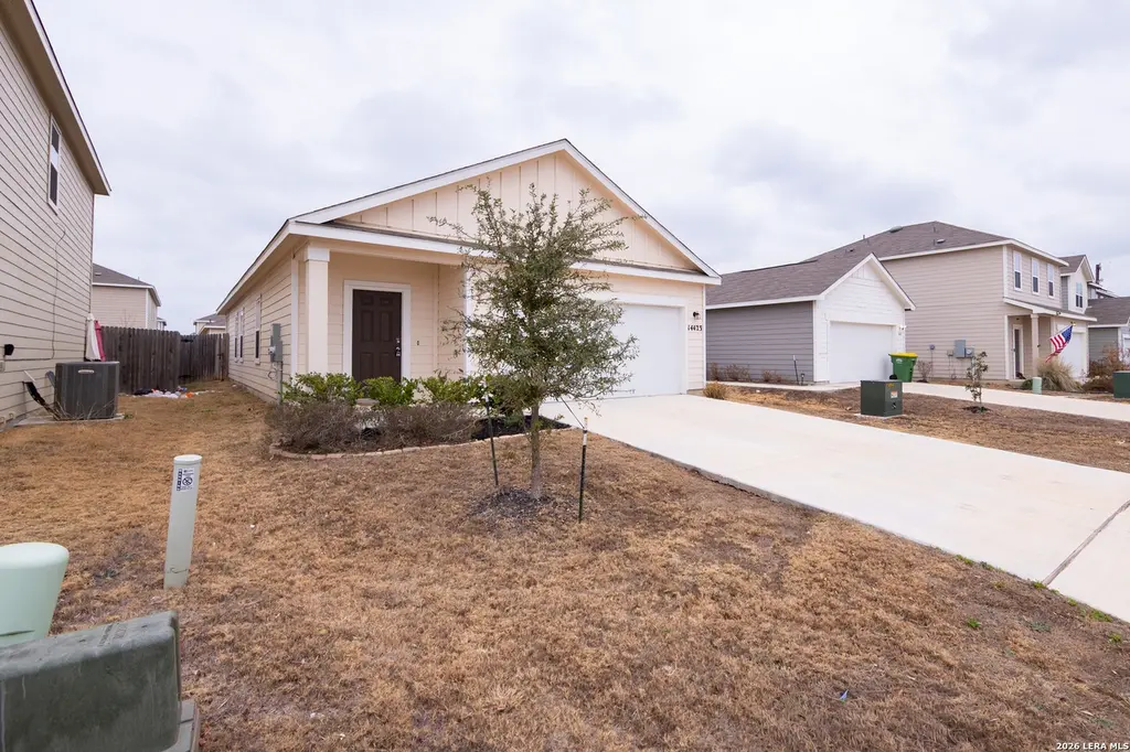 14423 Bonito Loop