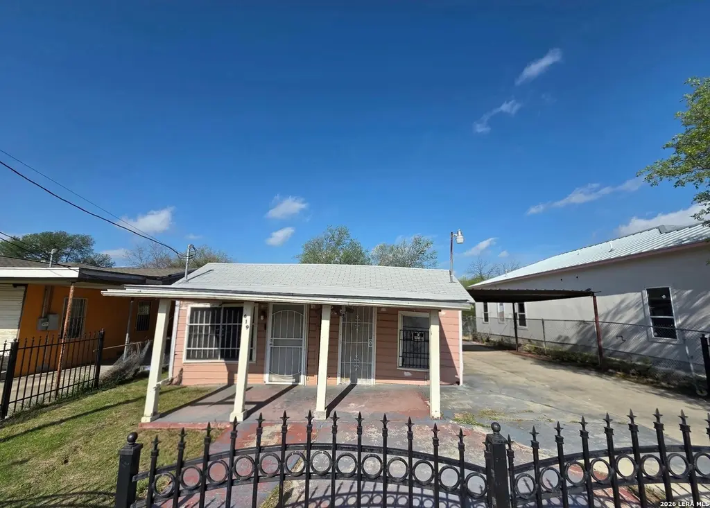 619 San Bernardo