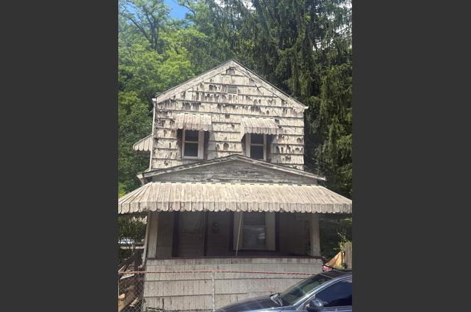 59 Economy St