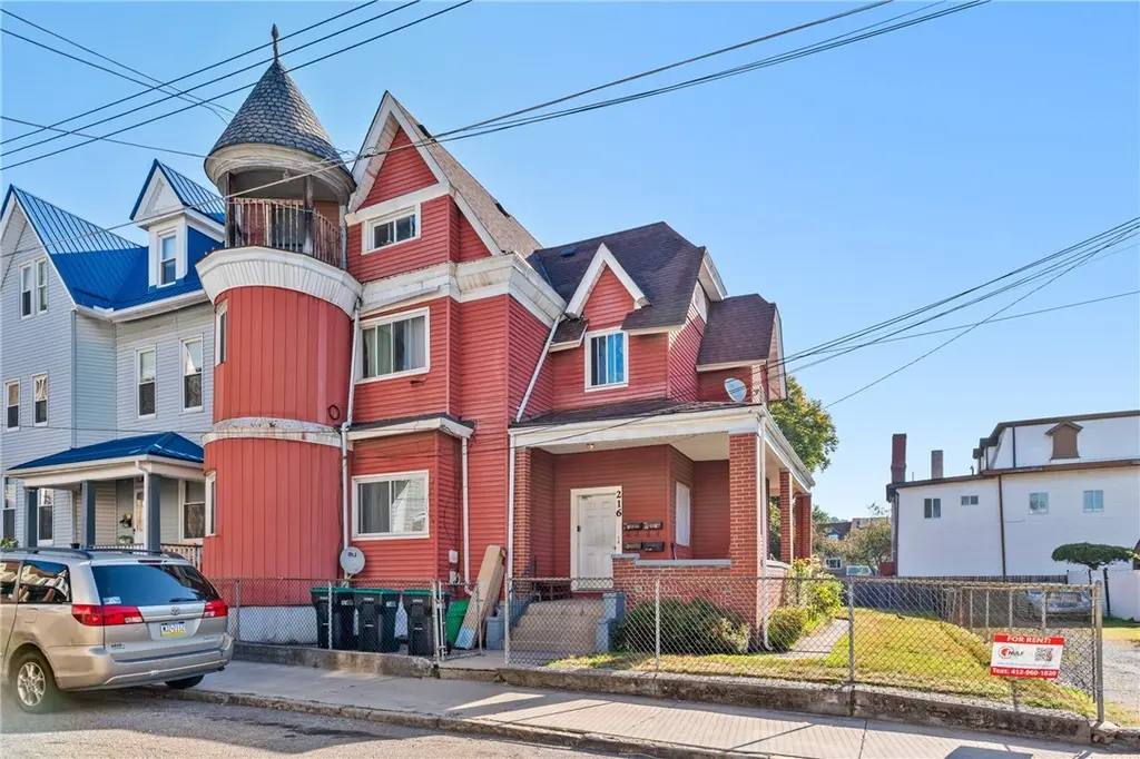 216 Clifton Ave