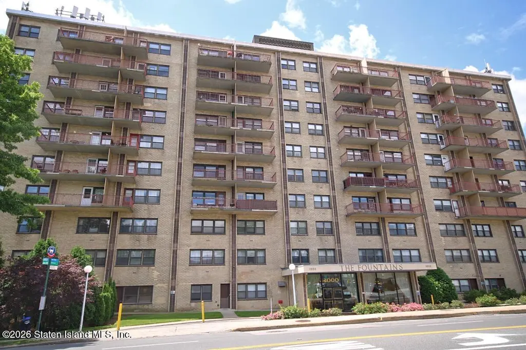 1000 Clove Rd Unit 2m