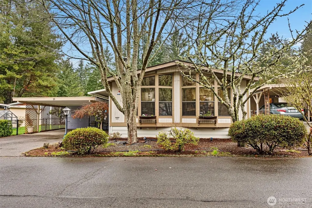 10414 Peacock Hill Ave #16