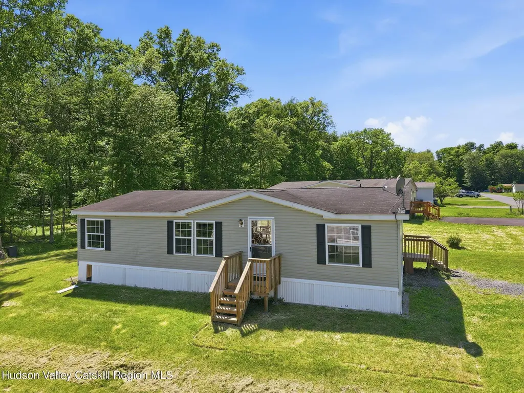 59 Deer Haven Ln
