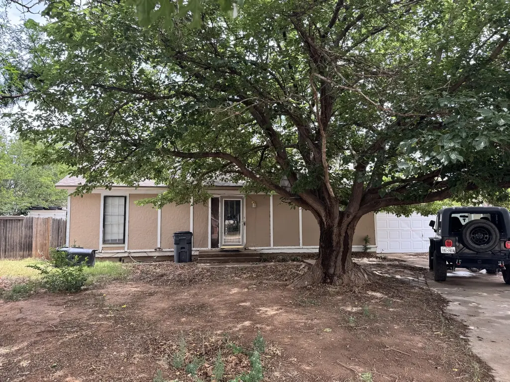 9125 Belton Dr