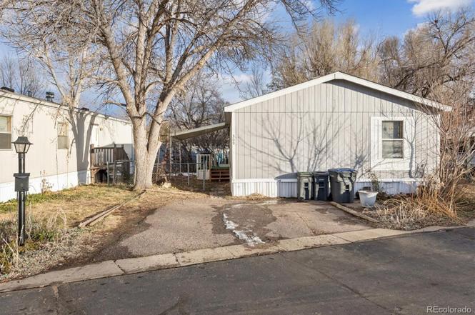 300 Skylark Cir