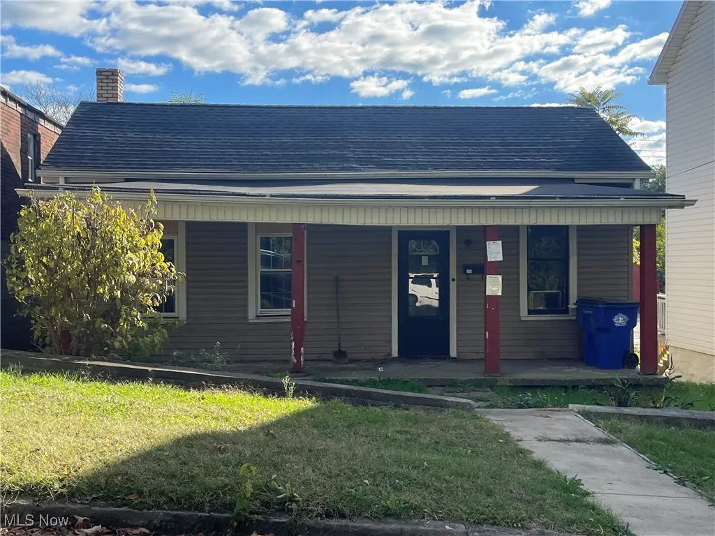 238 Moore St