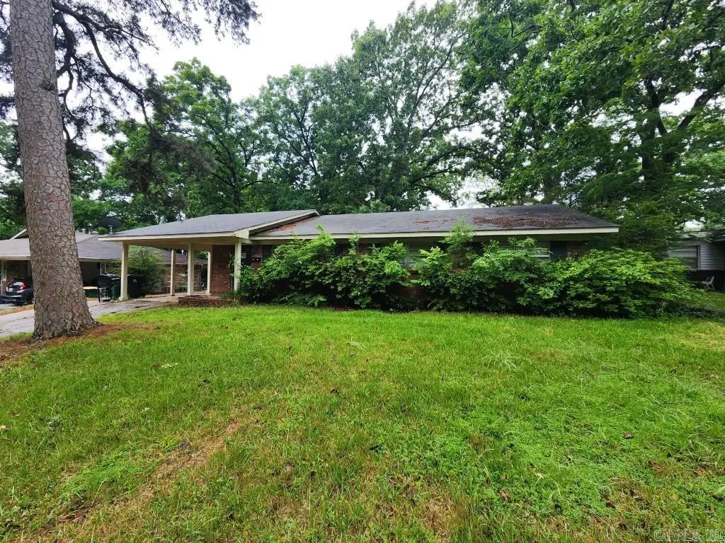 104 Hiawatha Dr