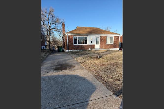 835 Fontaine Pl