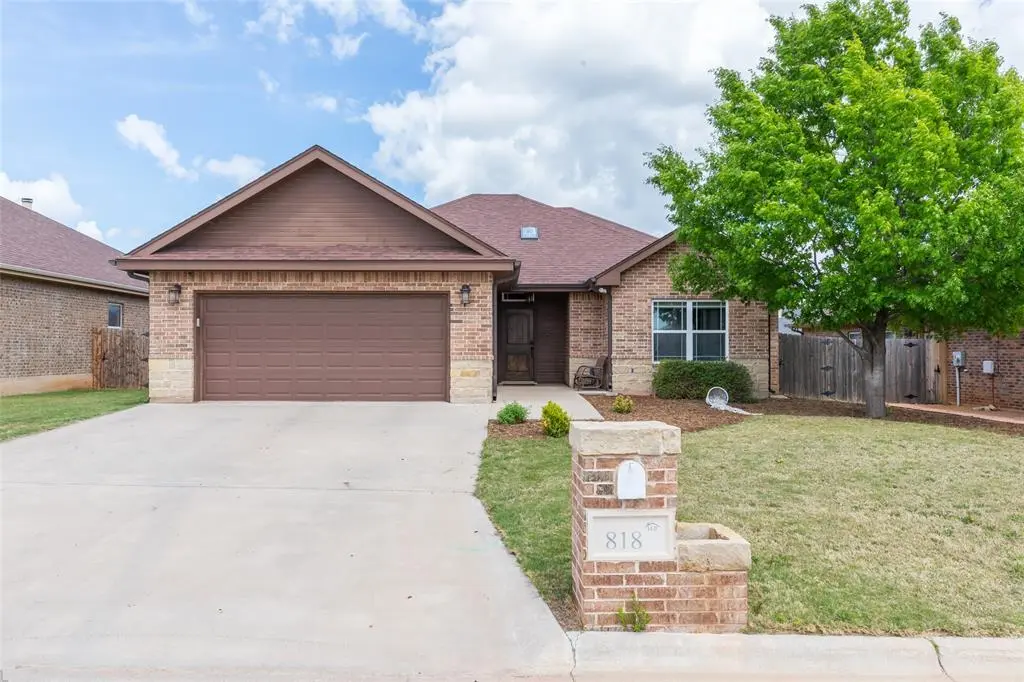 818 Great Waters Dr