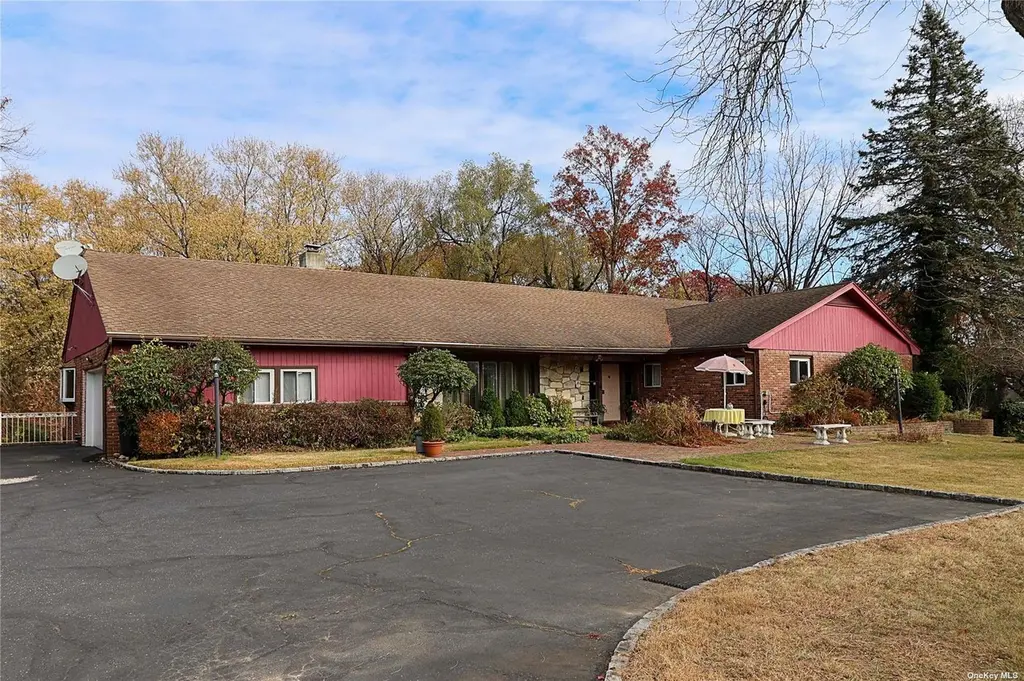 20 Rolling Hill Rd