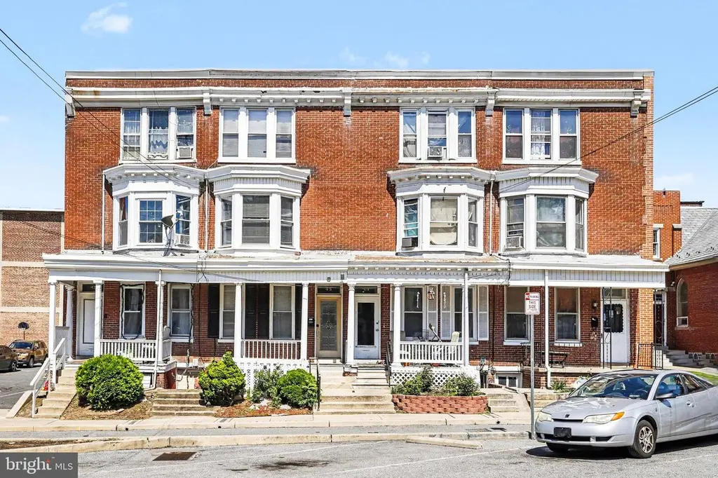 45 N Broad St