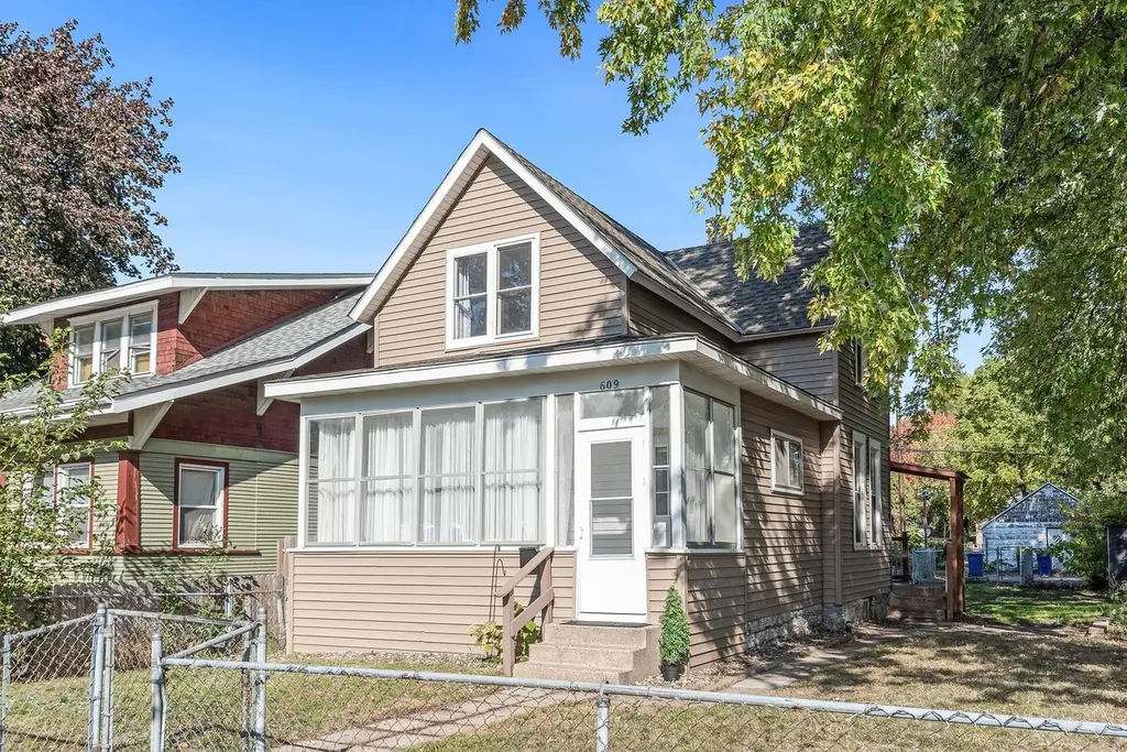 609 Jessamine Ave E