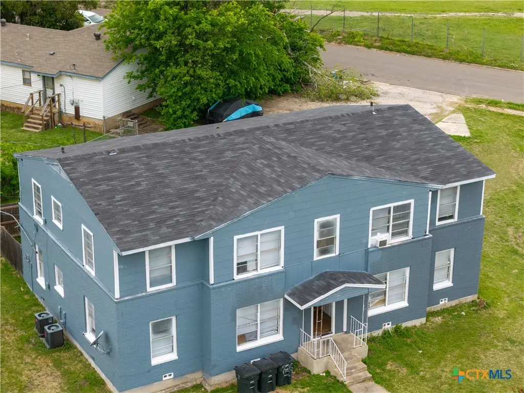 908 Sissom Rd