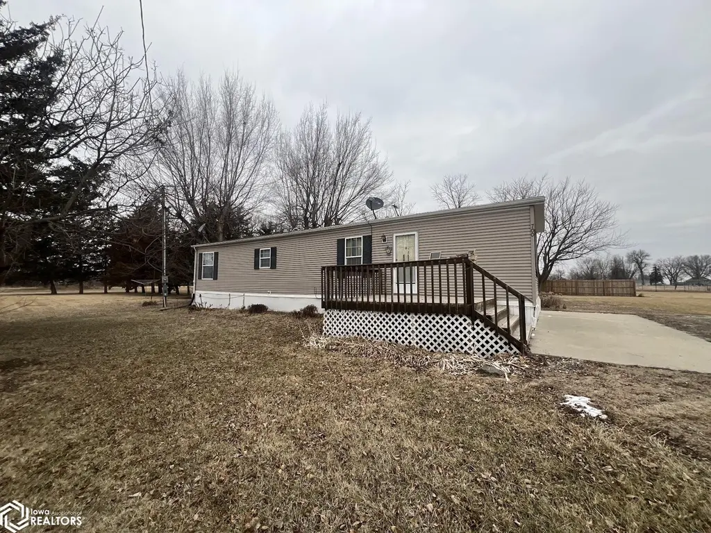 700 E Kellogg St