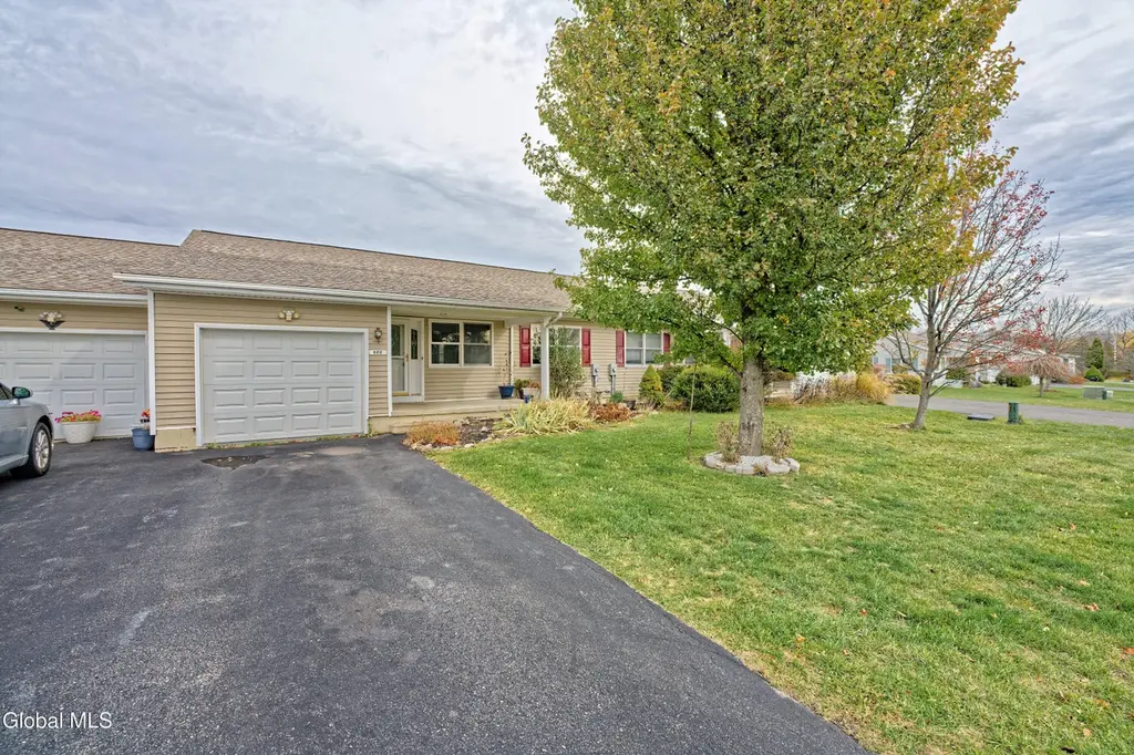 122 Skyview Dr