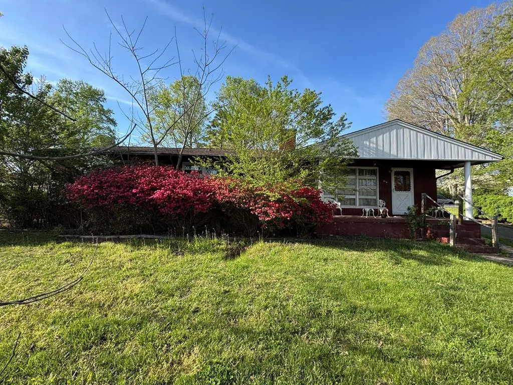 1367 Daniels Creek Rd