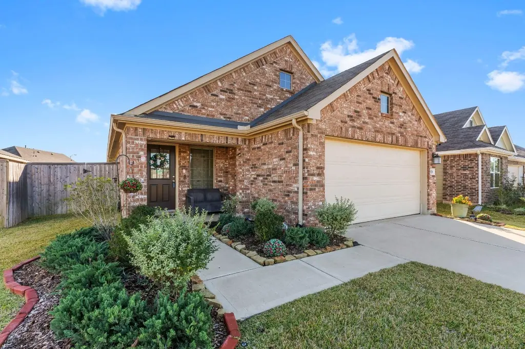 928 Gentle Moss Dr