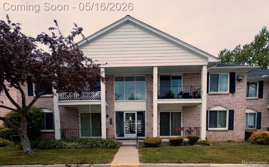 14210 Camelot Dr