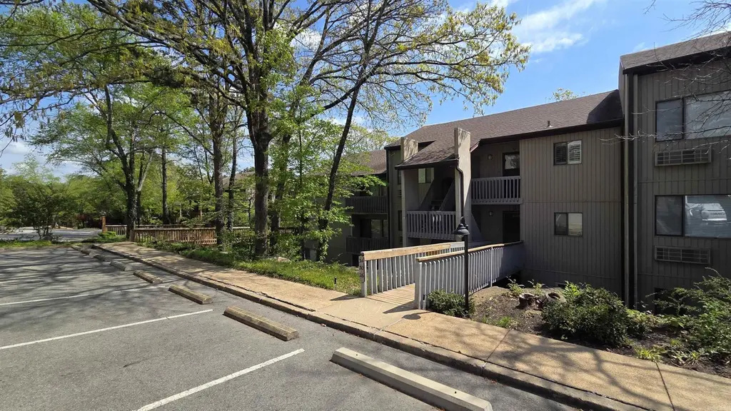 125 Cliffside Dr #26