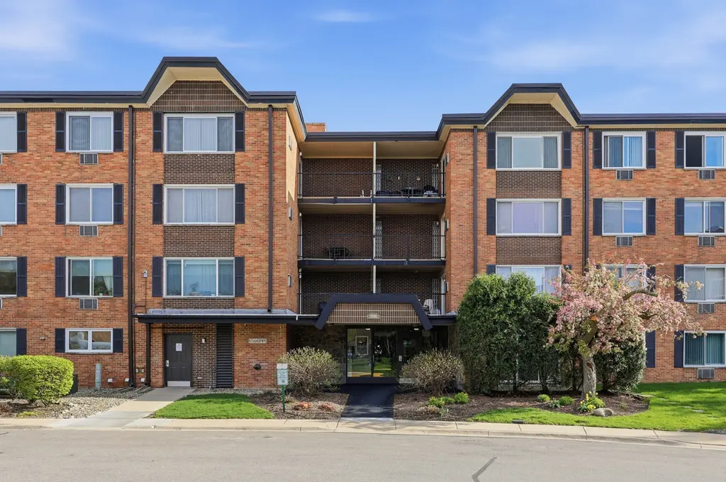 1216 S New Wilke Rd #307
