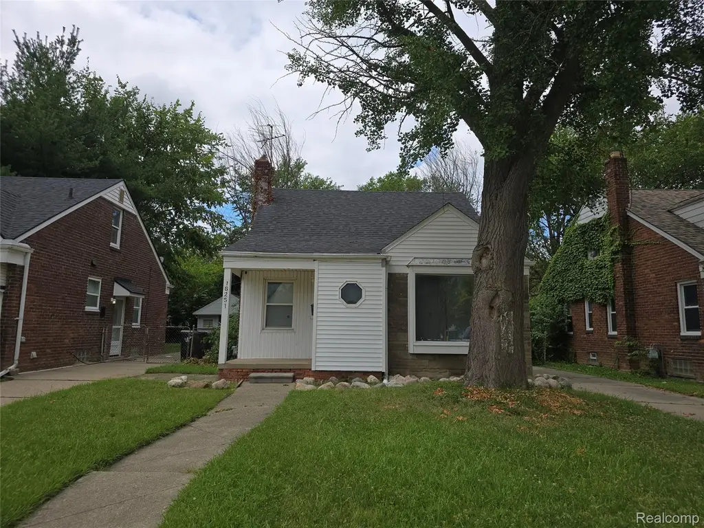 16251 Edmore Dr