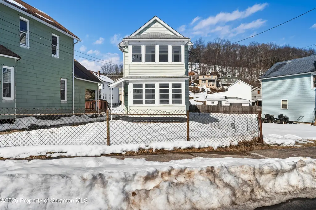 28 Coal St
