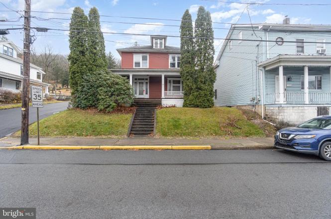 770 Main St