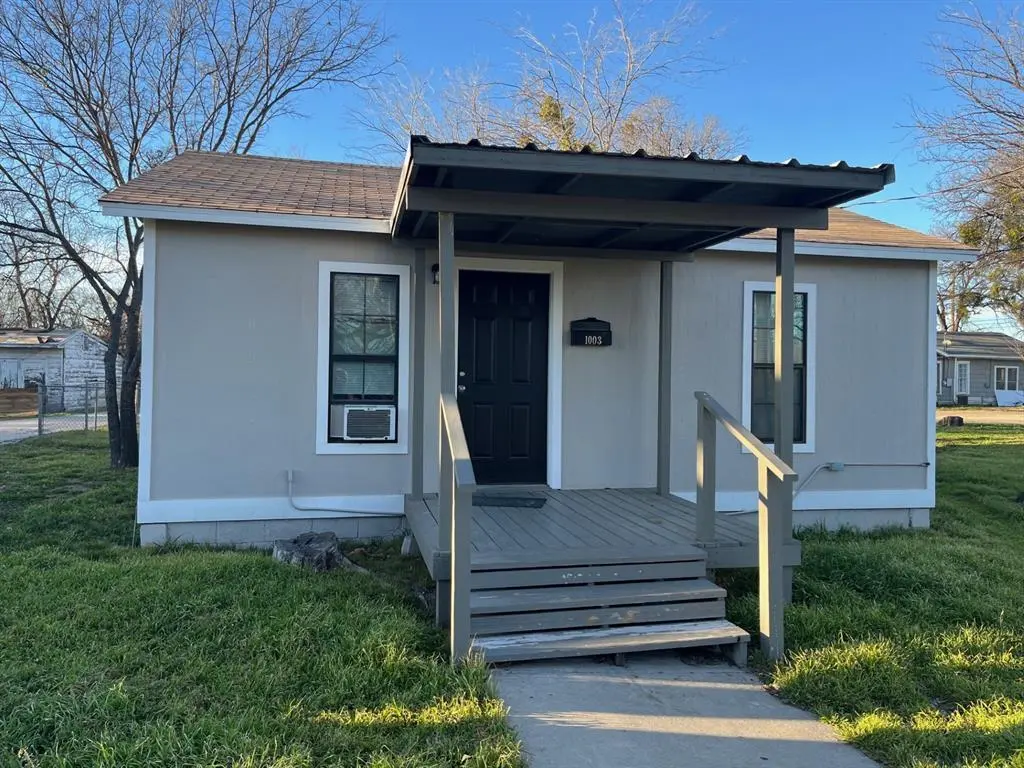 1003 Avenue I