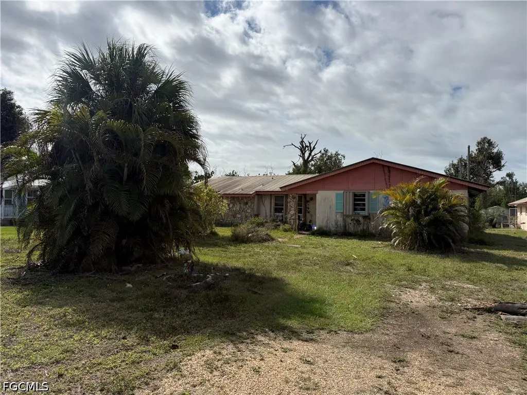 3677 Tangerine Dr