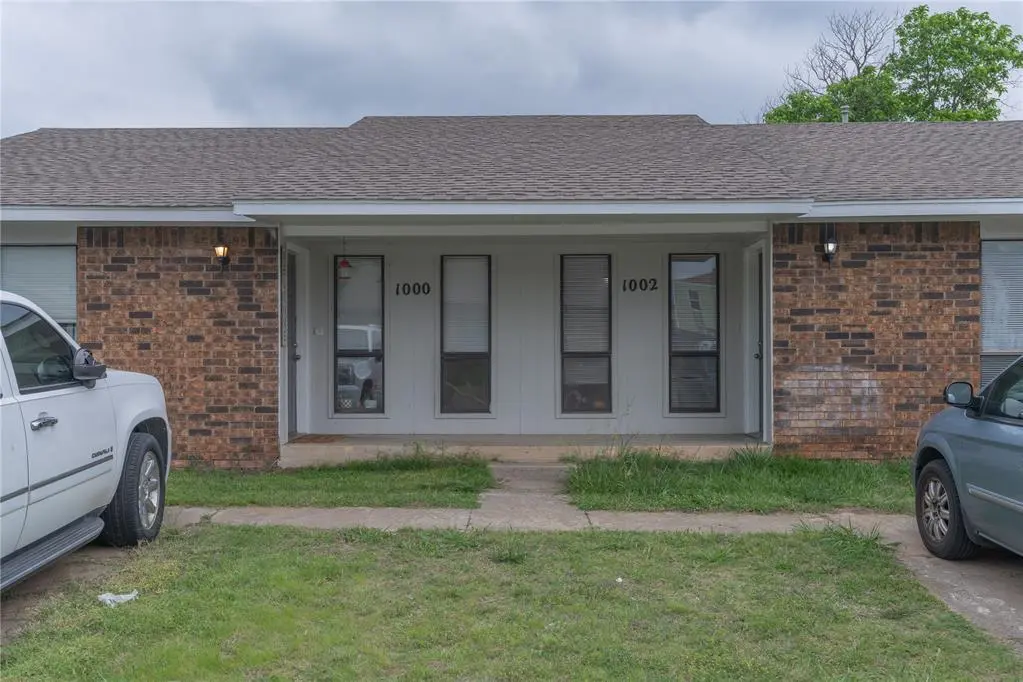 1000 Acacia Cir