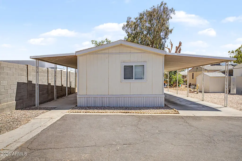 1221 N Dysart Rd #27