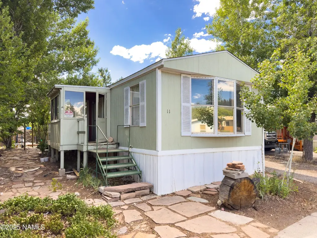 1450 W Kaibab Ln #11