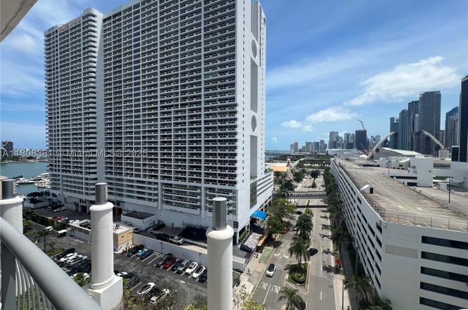 1750 N Bayshore Dr #1410