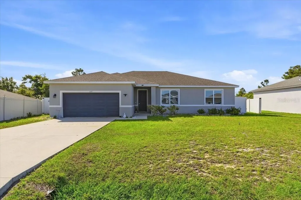 219 Maple Dr