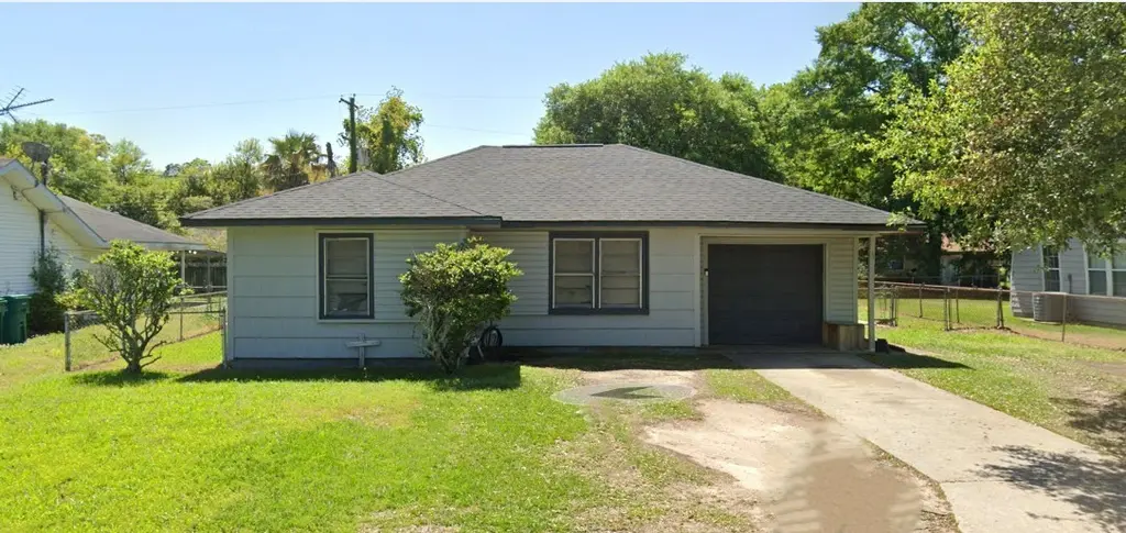 409 Bridal Wreath Ave