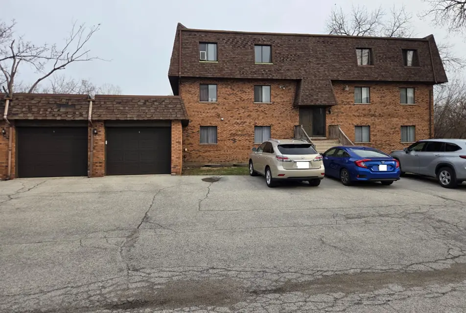 3360 184th St Unit 1E
