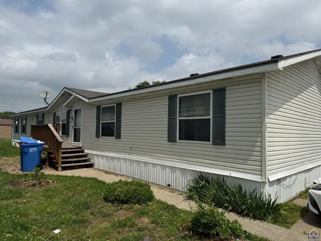 1735 NW Lyman Rd Lot 13