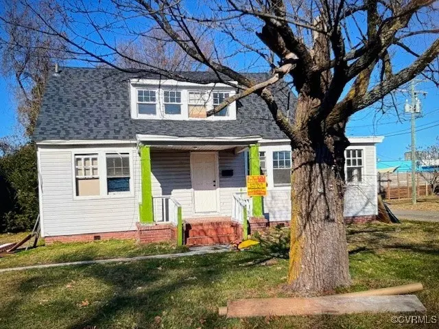 2012 Greenwood Dr