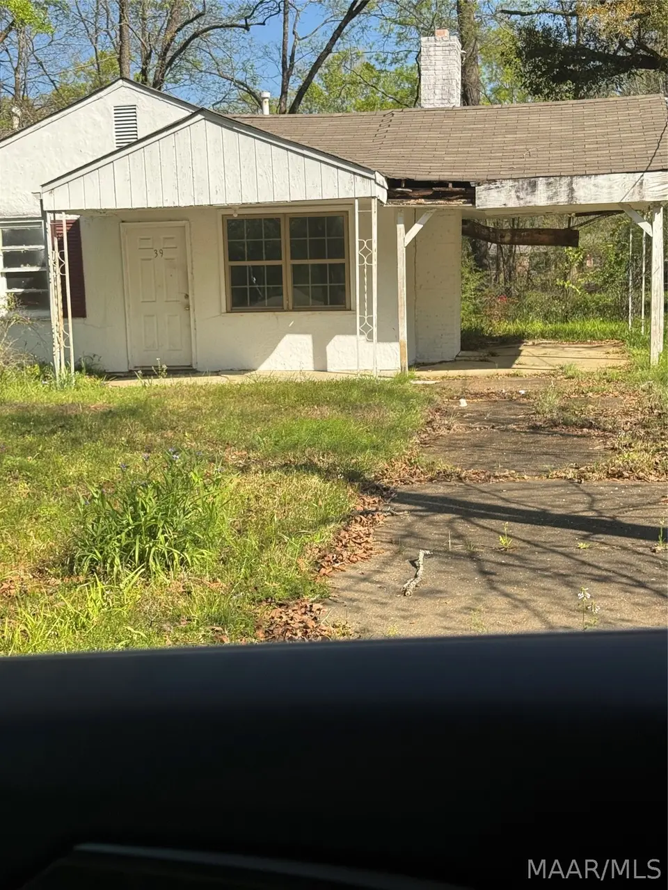 39 Davis Dr