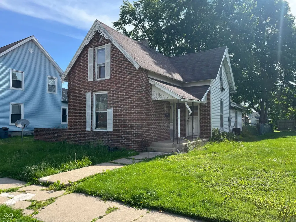 212 Parke Ave