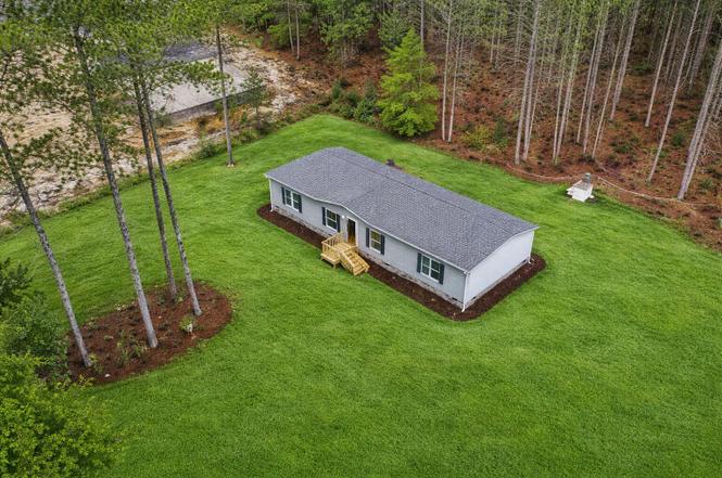244 Saturn Ln