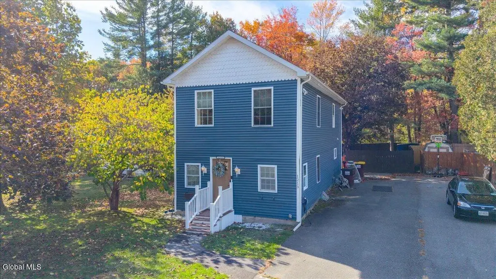 1213 Burden Lake Rd